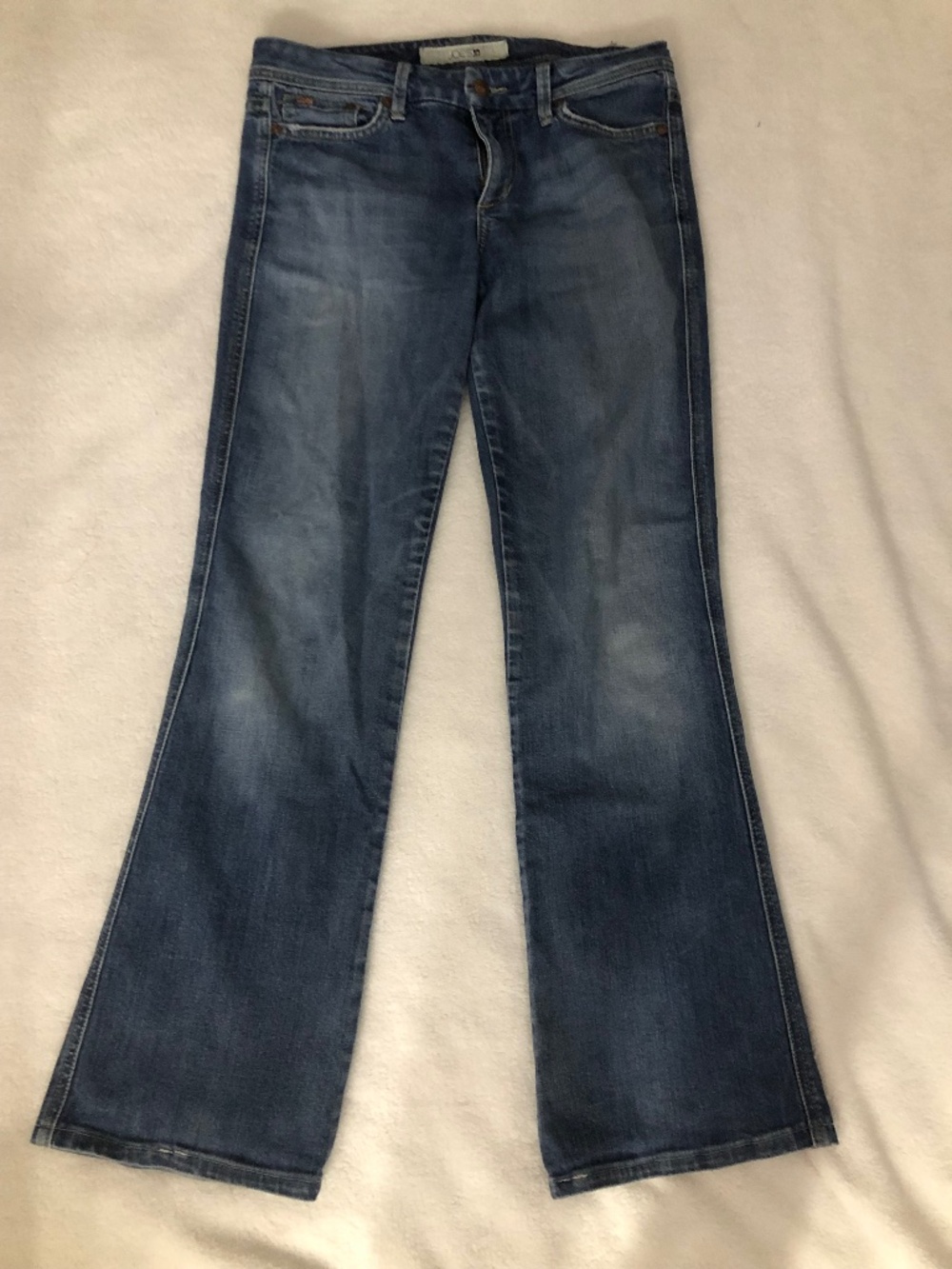 Women’s low rise bootcut jeans